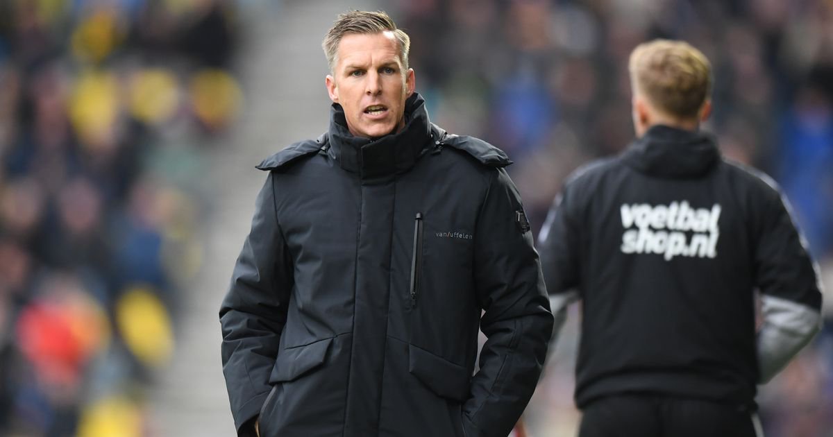 Manager Johan Plat criticizes referee decisions over missed points