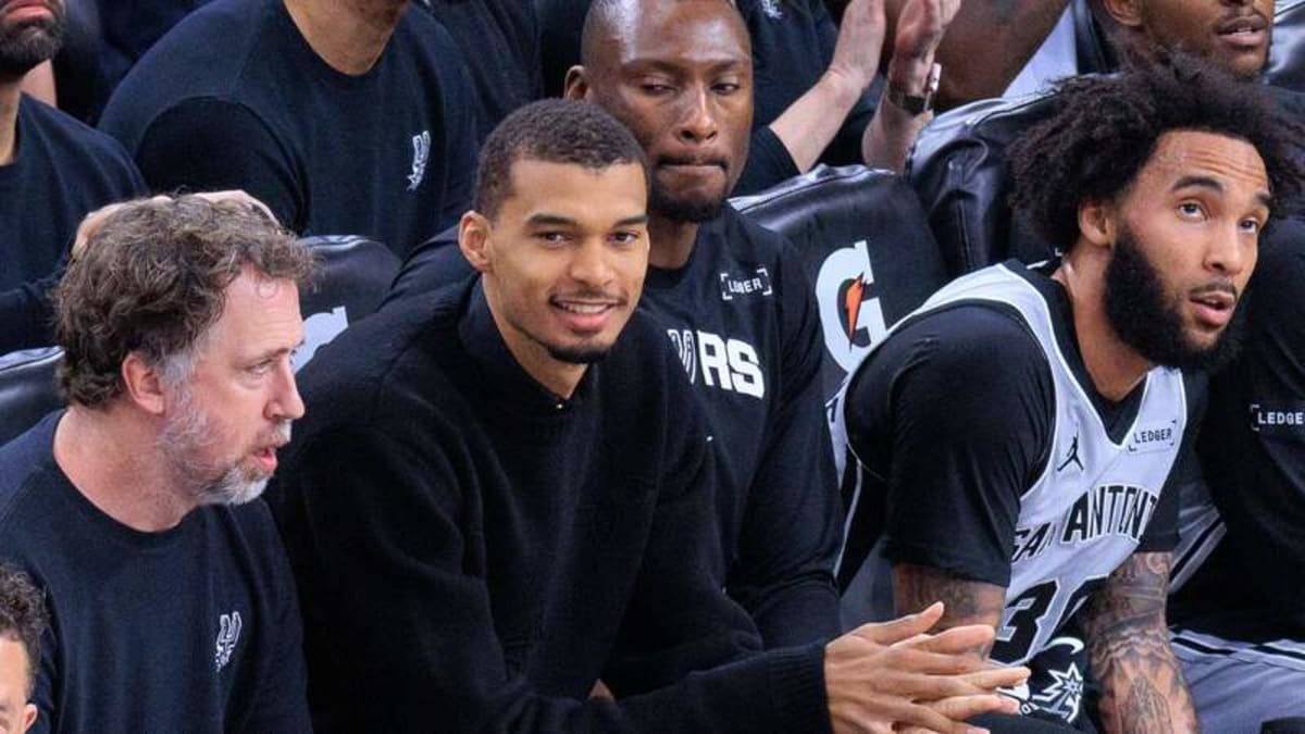 April 2, 2026, Inglewood, California, USA: 2nd R Victor Wembanyama 1 of the San Antonio Spurs during a 2026 NBA, Basketball Herren, USA regular season game against the Los Angeles Clippers on Thursday April 2, 2026 at Intuit Dome Arena in Inglewood, California. Clippers lose to Spurs, 118-99. JAVIER ROJAS/PI Inglewood USA – ZUMAp124 20260402_zaa_p124_071 Copyright: xJavierxRojasx ©Credits Imago