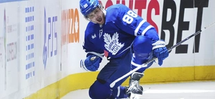 Nylander and Woll help Maple Leafs beat Bruins 2-1 to force Game 7