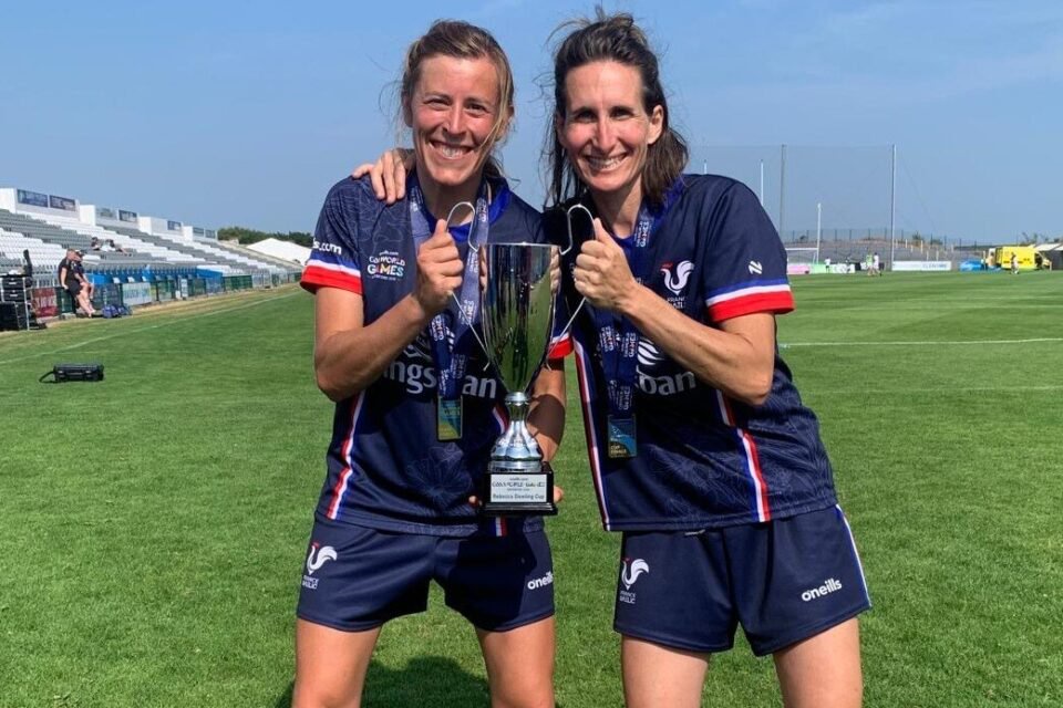 Lucie Marchandeau et Ségolène Rivals, joueuses du Gwened Vannes Football Gaélique, sont devenues championnes du monde des Jeux mondiaux de la GAA vendredi 17 juillet.