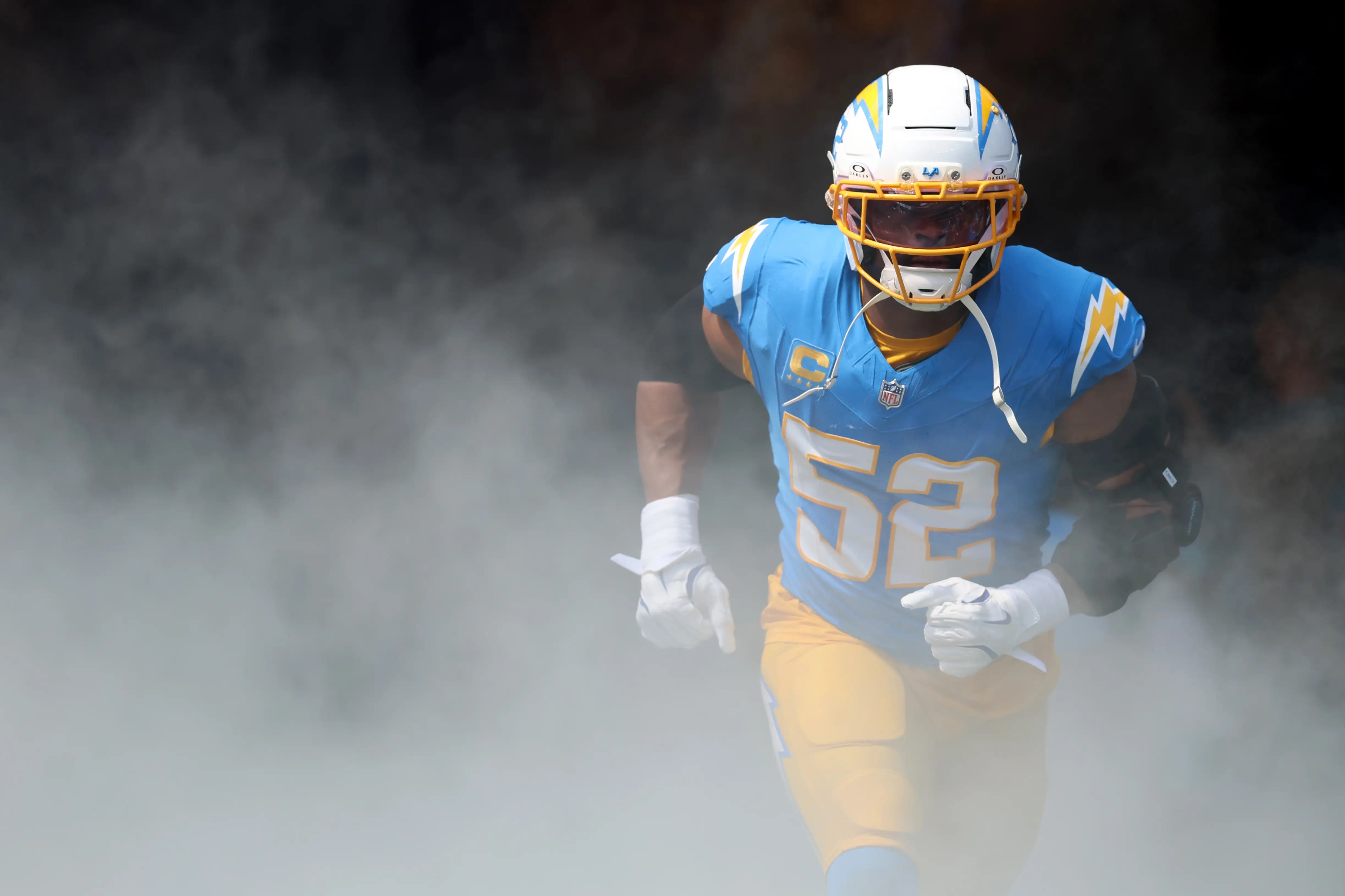 Las Vegas Raiders v Los Angeles Chargers