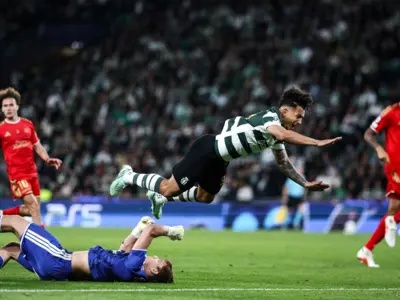 Luis Suárez choca com Jungwirth