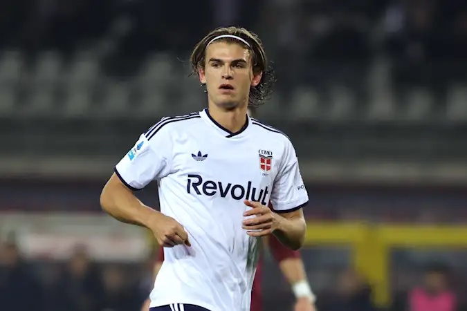 Nico Paz in action for Como against Torino in the 2026/27 Serie A season