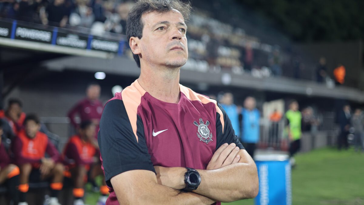 ‘Máquina de triturar continua’: jornal espanhol se espanta com demissões de técnicos no Brasileirão