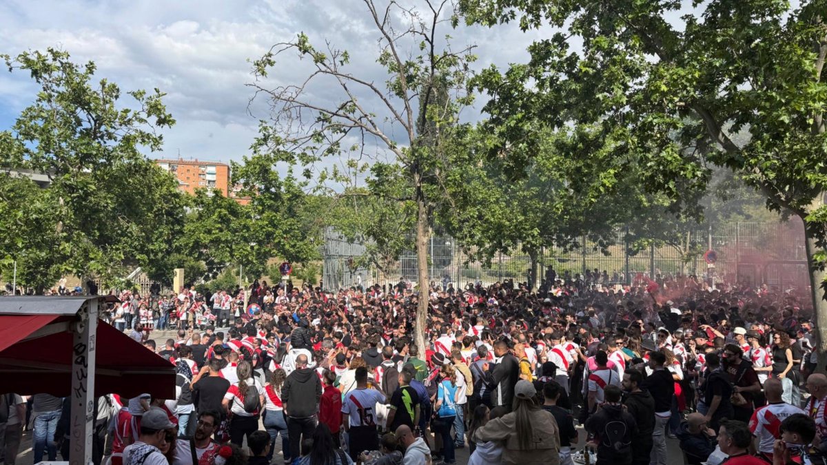 Rayo Vallecano fans dispute club statement after meeting
