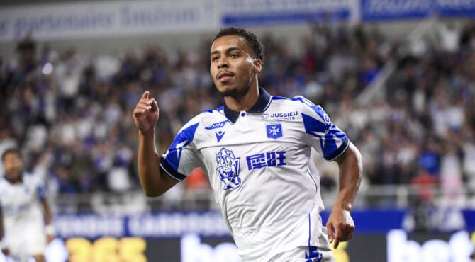 Auxerre Cameron Archer