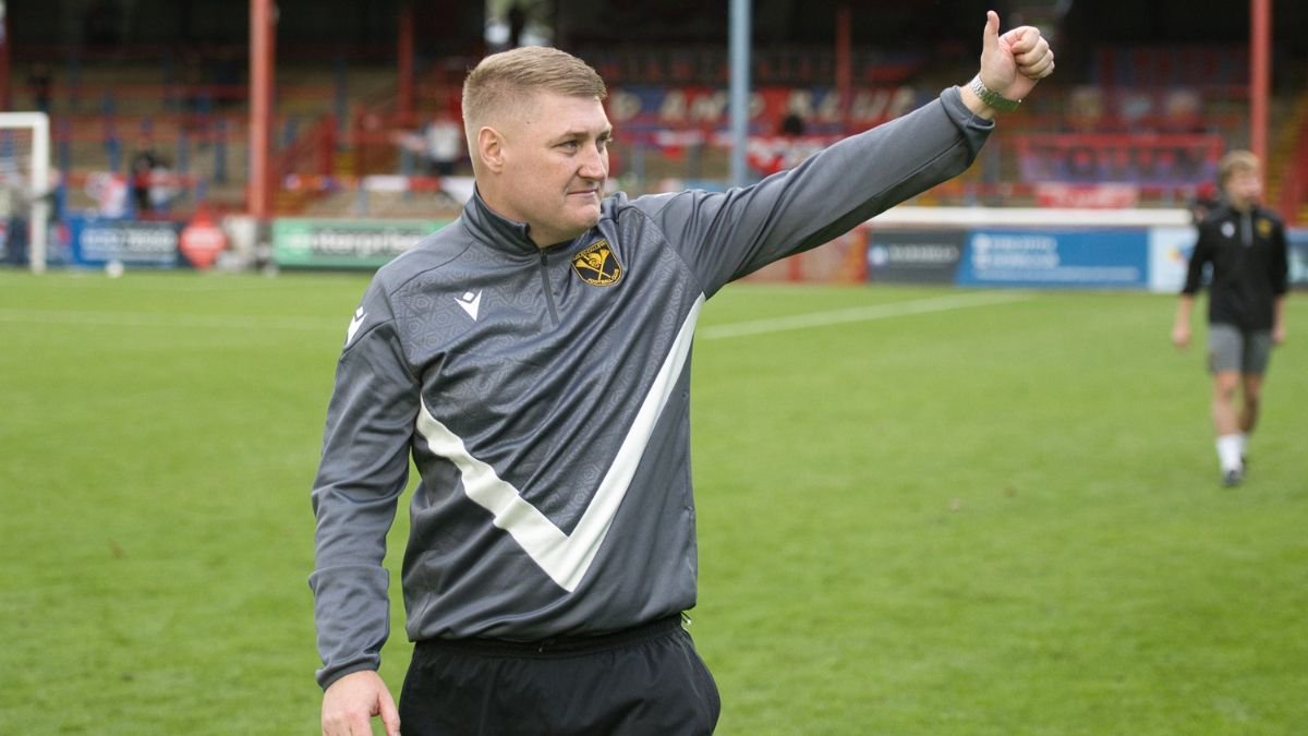Tadley Calleva manager Joe Lawler. Photo: Rob Mellor.