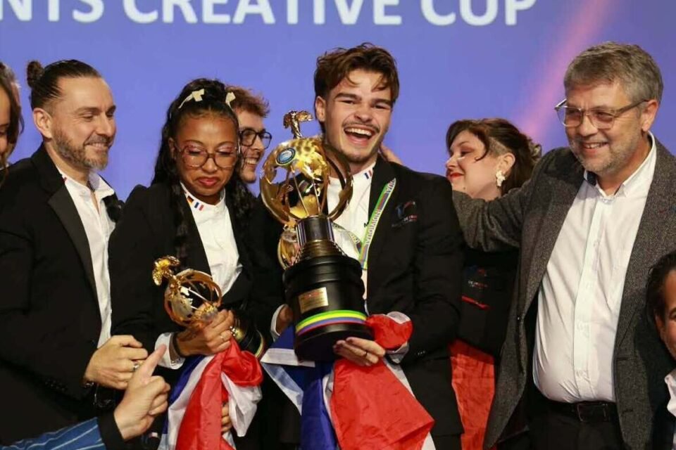 Formé au Mans (Sarthe), Maxime Mareau vient de décrocher un titre de champion du monde de la coiffure.