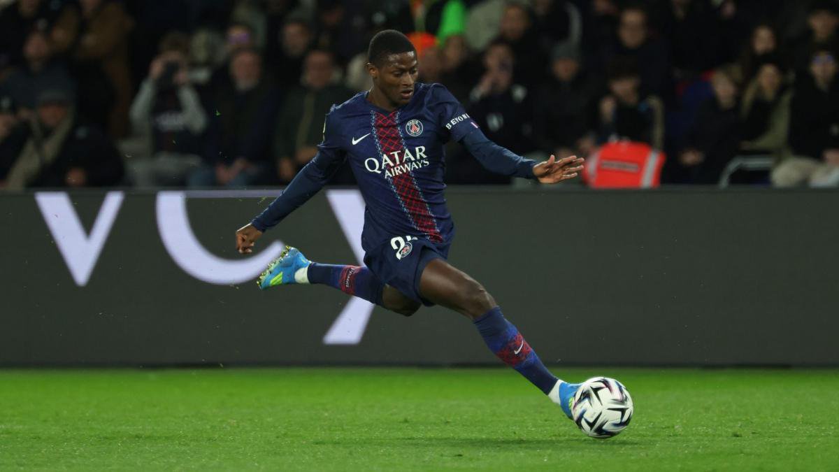 PSG: Nuno Mendes et Maghnes Akliouche inquiètent avant le Barça