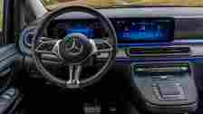 Mercedes-Benz V-Class Marco Polo, dual-screen interior