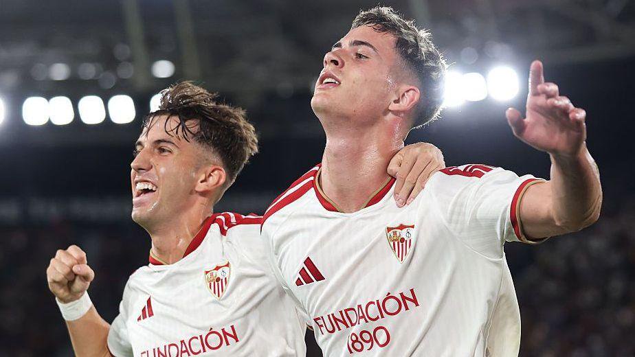 Robbie Ure celebrates scoring his first Sevilla goal at Levante