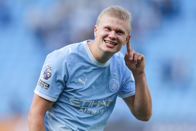 MANCHESTER, ENGLAND - SEPTEMBER 20: Erling Braut Haaland of Manchester City gestures as he is taunted by Sunderland supporters after the Premier League 2026/27 match between Manchester City and Sunderland at Etihad Stadium on September 20, 2026 in Manchester, England. (Photo by James Gill - Danehouse/Getty Images)