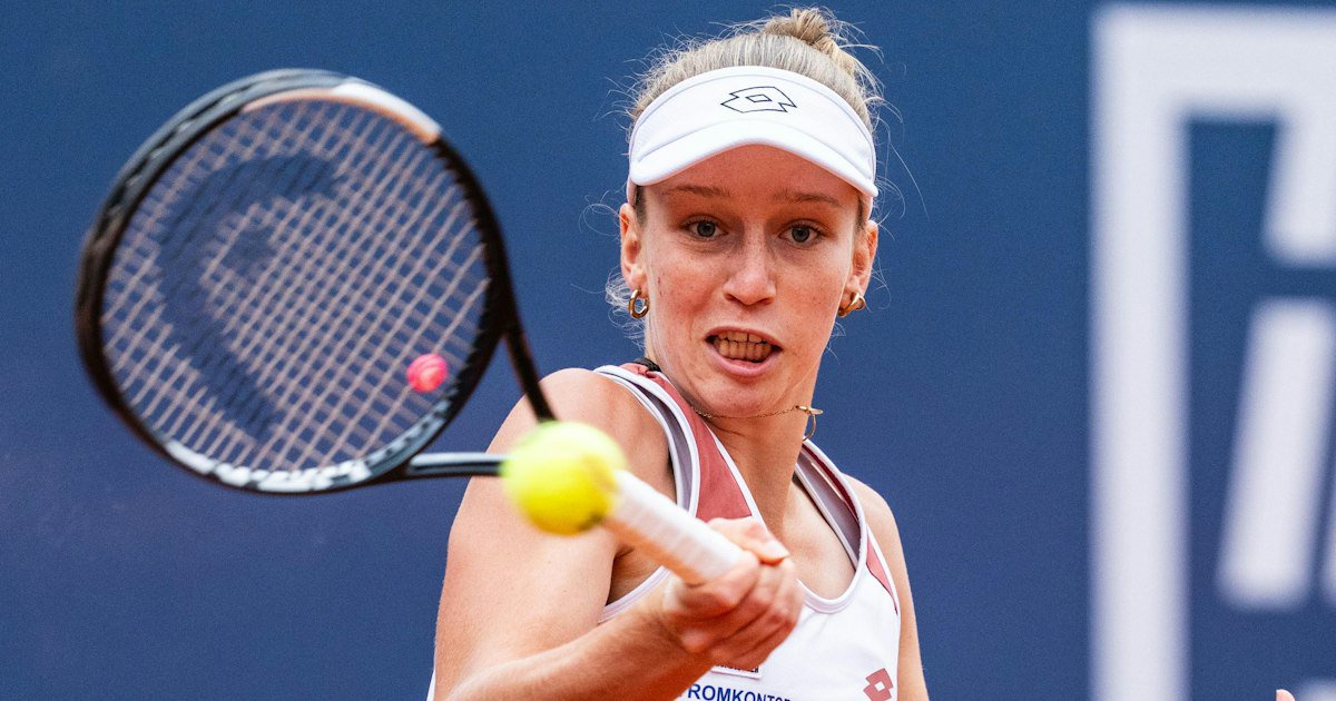 18-Year-Old Lilli Tagger Reaches Osaka Quarterfinals in Doubles