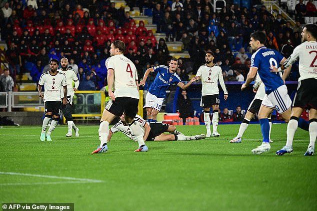 Paz put his side ahead in under two minutes after United's defence mistakenly stood off him