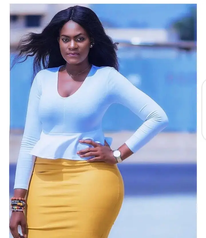 Check Lovely Pictures Ghanaian Lady Carpenter (See Photos)