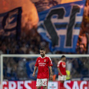 Rafa Silva - PORTO, PORTUGAL - SEPTEMBER 20: Rafa Silva of SL Benfica looks on during the Liga Portugal Betclic 2026/27 match between FC Porto and SL Benfica at Estadio do Dragao on September 20, 2026 in Porto, Portugal. (Photo by Pedro Loureiro/Sports Press Photo/Getty Images)