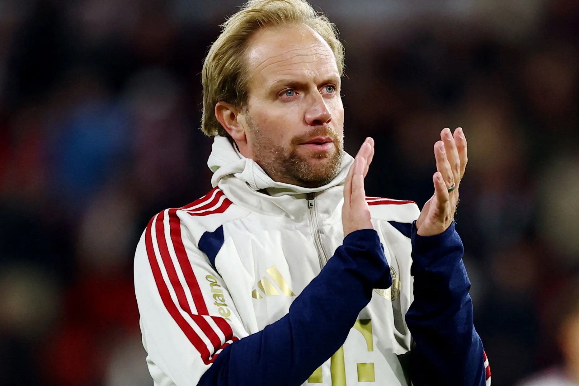 Ko-Trainer Aaron Danks übernahm die Aufgaben des fehlenden Vincent Kompany.