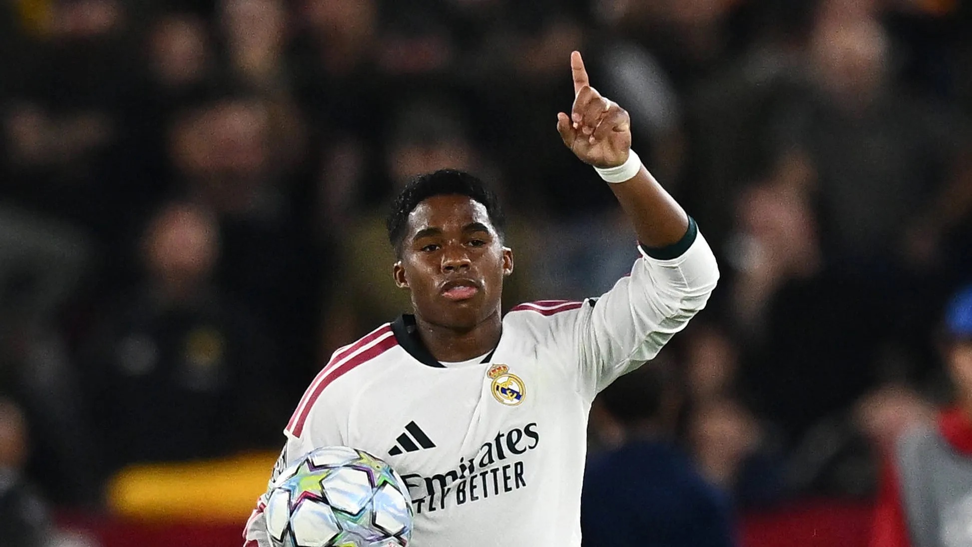 Endrick comemora gol pelo Real Madrid