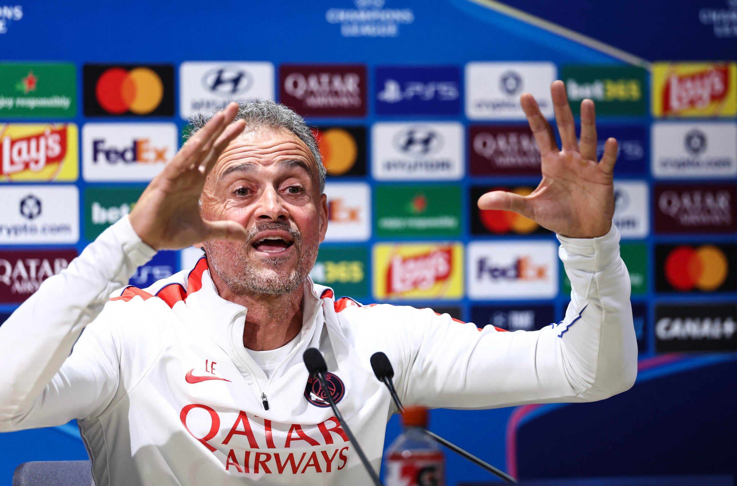FBL-EUR-C1-PSG-PRESSER