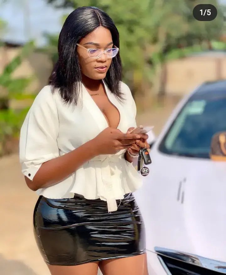 Check Lovely Pictures Ghanaian Lady Carpenter (See Photos)