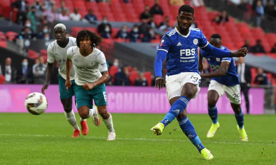 Iheanacho punishes wasteful City to win Community Shield for Leicester | Community  Shield | The Guardian