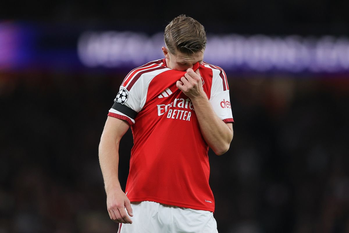 Viktor Gyokeres reacts