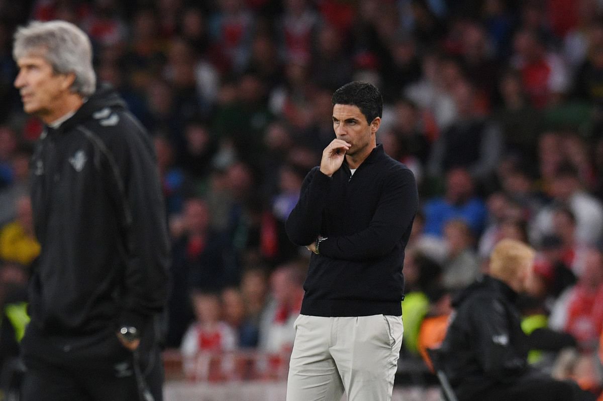 DUBLIN, IRELAND - AUGUST 05: Mikel Arteta, manager of Arsenal FC looks on during the pre-season friendly match between Arsenal FC and Real Betis Balompie at Aviva Stadium on August 05, 2026 in Dublin, Ireland. (Photo by Charles McQuillan/Getty Images)