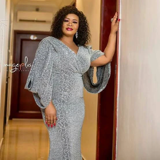Adorable Family! See lovely photos of Bimbo Oshin, her husband and children