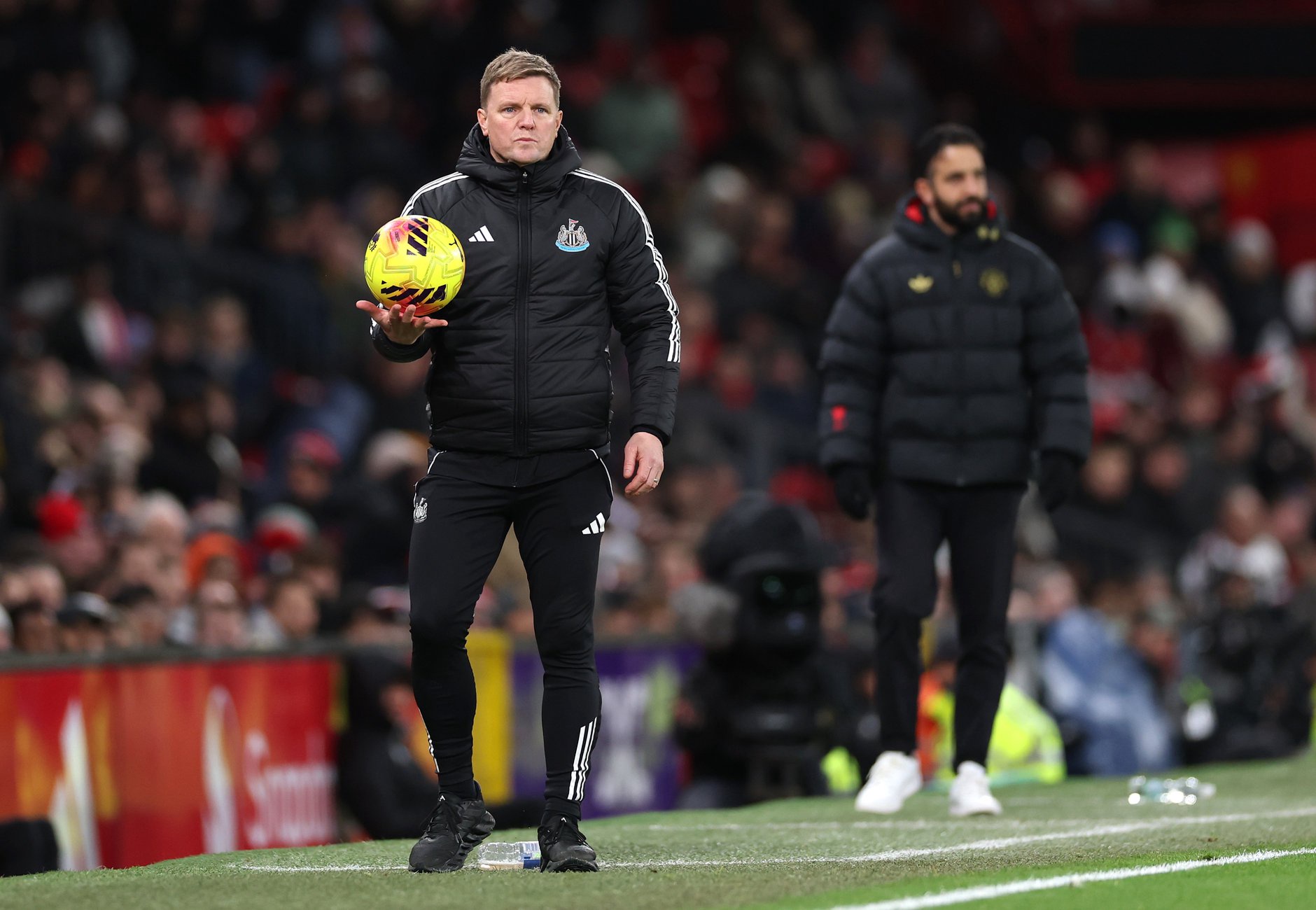 Eddie Howe looks on during Newcastle United's match against Manchester United
