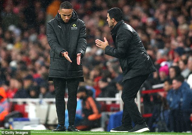 Mikel Arteta clashes with fourth official Ruebyn Ricardo at the Emirates on Saturday after stepping out of his technical area