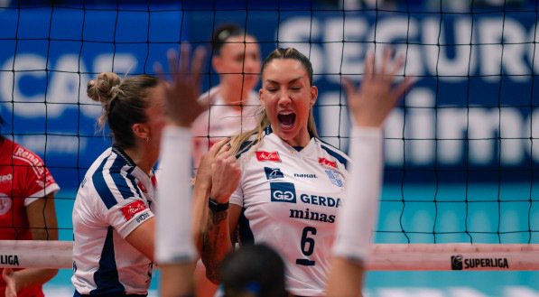 Imagem de jogadoras do Gerdau Minas na Superliga Feminina