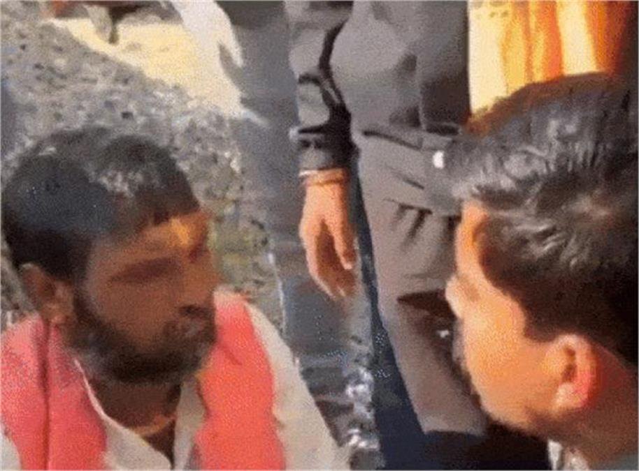 mob assault on begging sadhus in mp s bhind