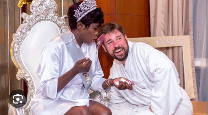 10f36845a86b401bab4818cfab611e14?quality=uhq&format=jpeg&resize=720