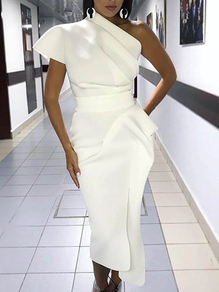 Here are some pictures of white fabric clothes designs for ladies (photos)