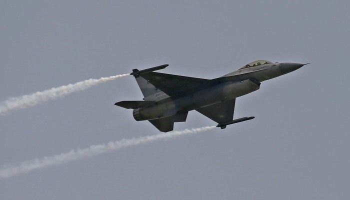 Pakistani army airstrike in Afghanistan, targeted Taliban bases