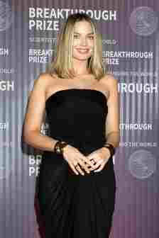 Margot Robbie at arrivals for Tenth Breakthrough Prize Ceremony, Academy Museum of Motion Pictures, Los Angeles, CA, April 13, 2024. Photo By: Priscilla Grant/Everett Collection
