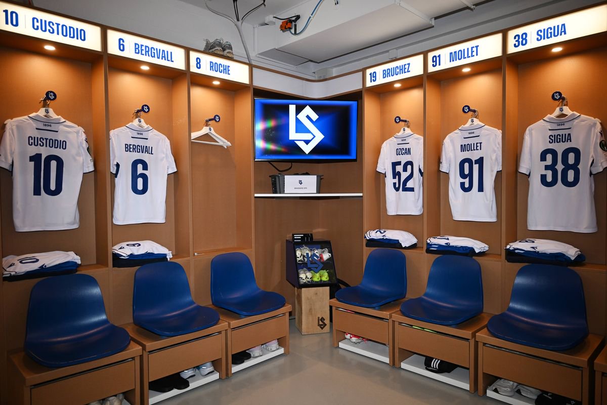 A general view inside the FC Lausanne-Sport dressing room