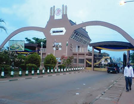 1603123998-UNIBEN-Gate-1.jpg