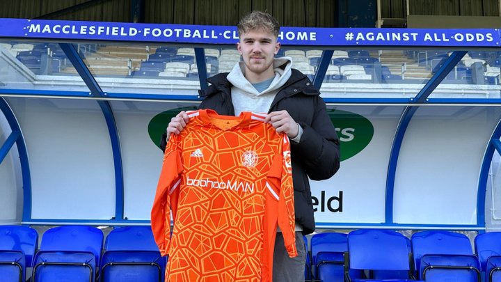 Macclesfield sign promising goalkeeper - The Pitching In Northern Premier  League