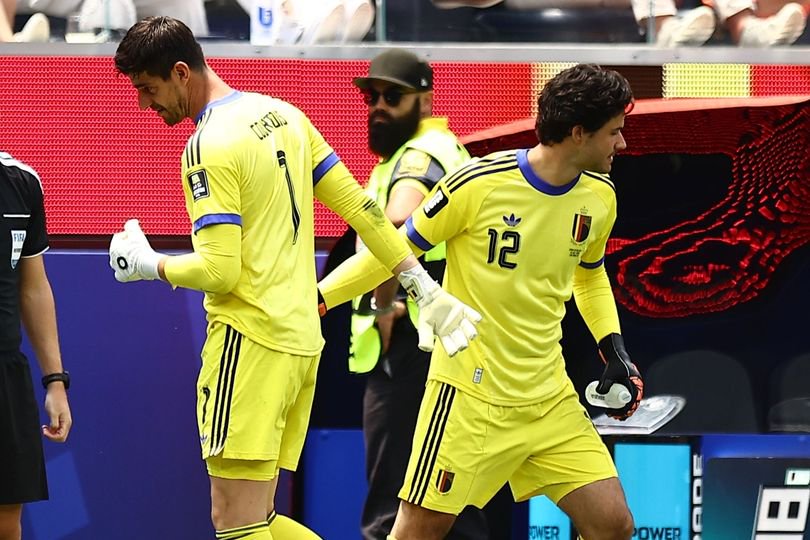 Senne Lammens and Courtois