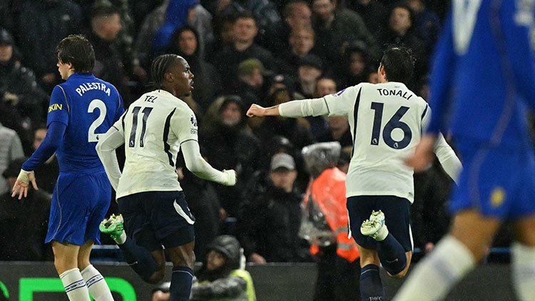 Tottenham Beats Chelsea 2-0 to End Stamford Bridge Drought