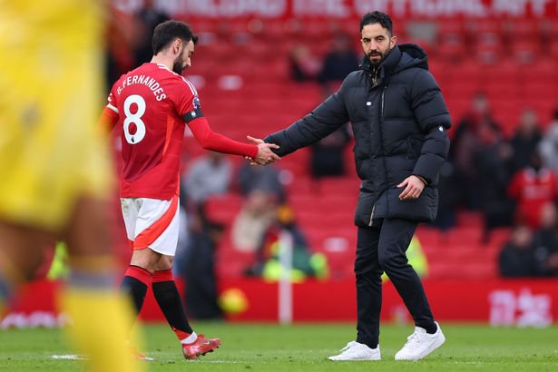 Manchester United captain Bruno Fernandes and head coach Ruben Amorim