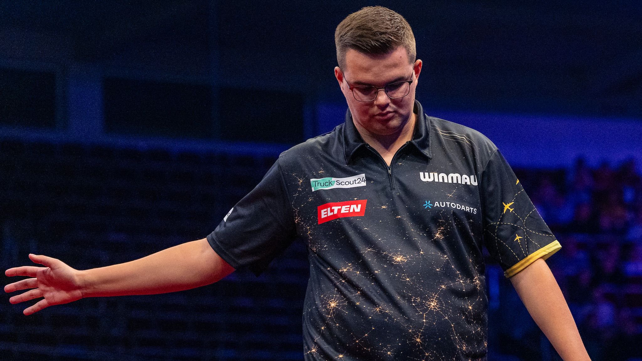 Defending champion Gian van Veen suffered an early exit