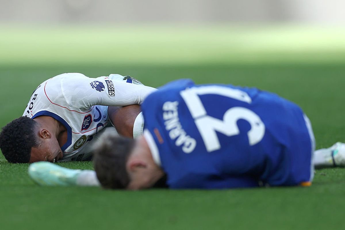 LIVERPOOL, ENGLAND - OCTOBER 17: Morgan Rogers of Chelsea and James Garner of Everton react after a challenge during the Premier League 2026/27 match between Everton and Chelsea FC at Hill Dickinson Stadium on October 17, 2026 in Liverpool, England. (Photo by Molly Darlington/Getty Images)