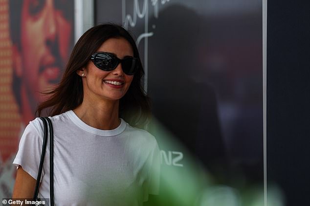 Model Rebecca Donaldson, who is dating Williams driver Carlos Sainz, kept it casual on Sunday
