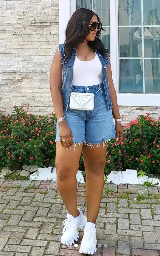 Linda Ikeji rocks denim outfits as she flashes her toned skin in interesting photos 