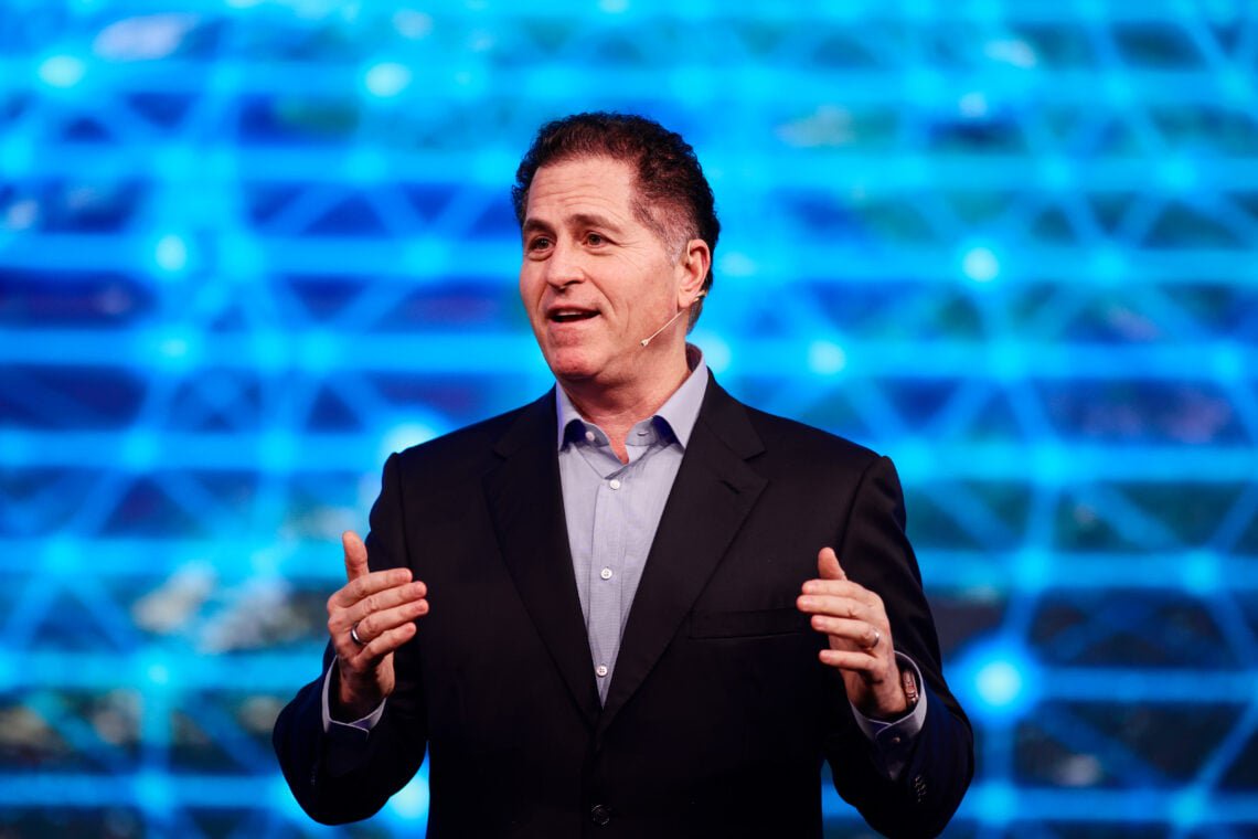Michael Dell speaks on stage