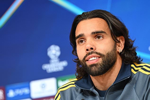 Arsenal goalkeeper David Raya attends a press conference in Munich, Tuesday Oct. 20, 2026, a day ahead of the Champions League soccer match between FC Bayern Munich and FC Arsenal on Wednesday. (Angelika Warmuth/dpa via AP)