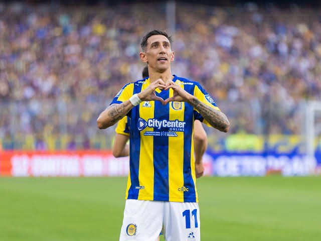 Football fan jailed for 7-years for threatening former Man.United star Di Maria over return to Argentina