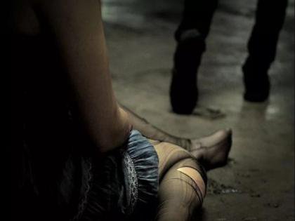 Gonda Gang rape 17-year old teenager house defecation case registered against two youths on mother's complaint up police | गोंडाः शौच के लिए घर से निकली 17 वर्षीया किशोरी के साथ सामूहिक दुष्कर्म, मां की तहरीर पर दो युवक के खिलाफ मामला दर्ज